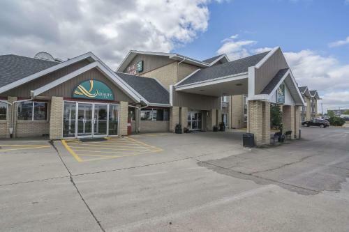 Hotel Quality Inn West Harvest