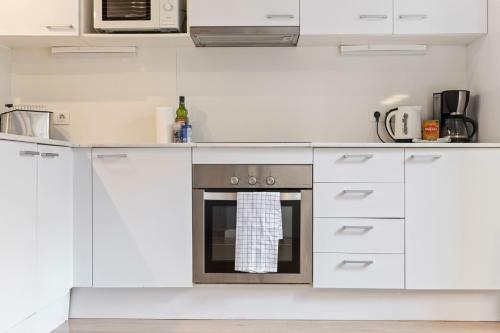 Modern And Chic Apartments In Gracia Near Parc Guell