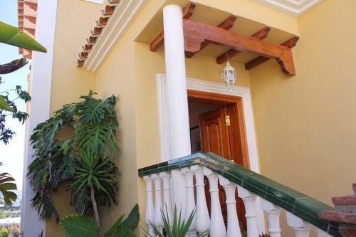 Villa Mercedes Exotica Nerja