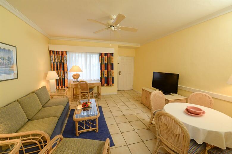 Hotel Bay View Suites Paradise Island