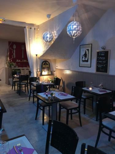 Hotel H�tel L'ostr�i