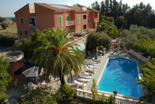 Hotel Castellu Rossu