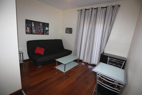 Apartamento O'sullivans Bar And Hotel