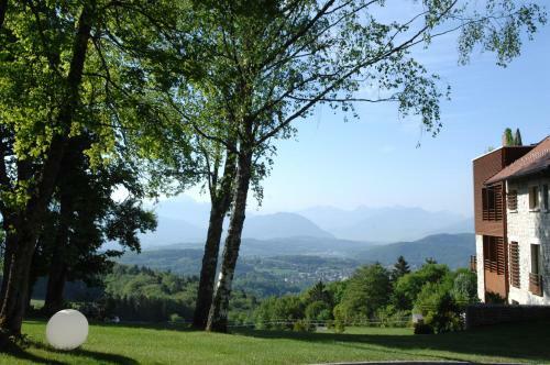 Hotel Domaine Des Aveni�res