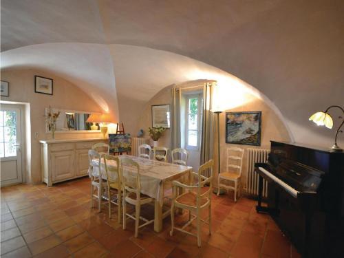 Holiday Home Quartier Charmanjon