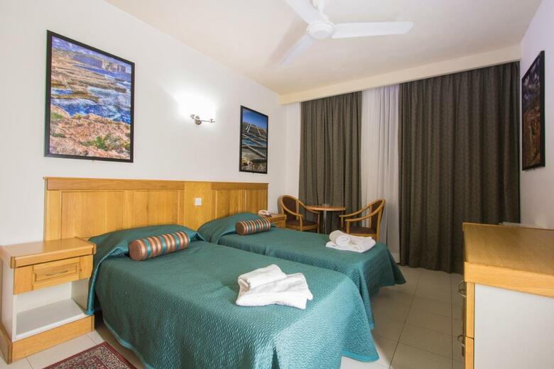 Hotel Canifor