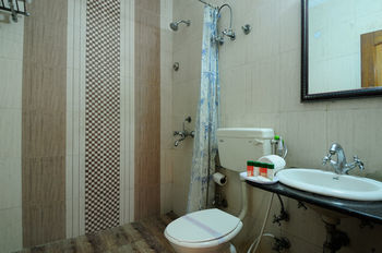 Hotel Omni International