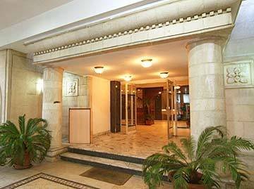 Hotel Commodore