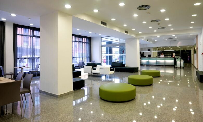 Hotel NH La Avanzada