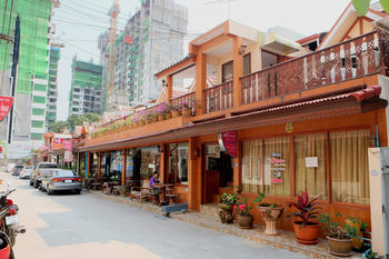 Residencia Friendly Guest House