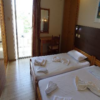 Bristol Hotel & Apartments