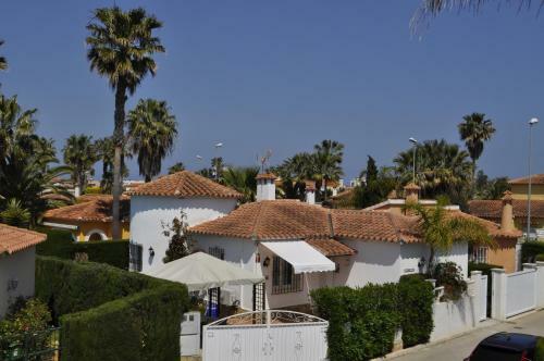 Family Beach Villa Rubens