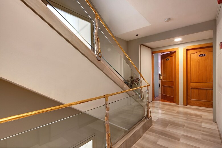 Hotel Apartament-restaurant Hispanos 7 Suiza