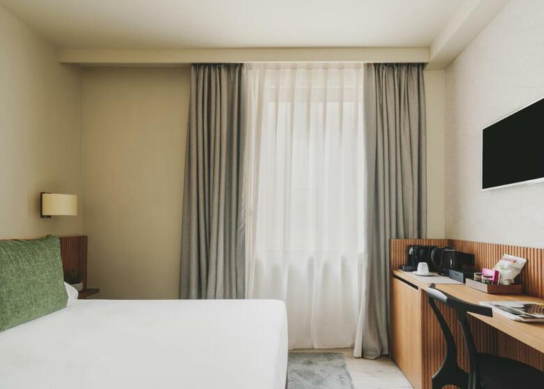 Hotel Catalonia Boulevard