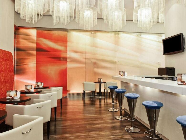 Hotel Ibis Mall Of The Emirates