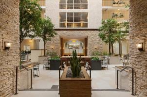 Embassy Suites Dallas Market Center Hotel
