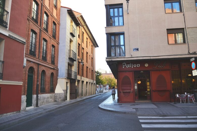 Apartamento Leopoldo Cano Center