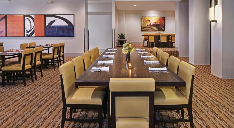 Hotel Embassy Suites Anaheim North