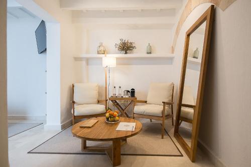Hotel S'hotelet D'es Born - Suites & Spa