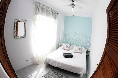 White Apartment Boutique