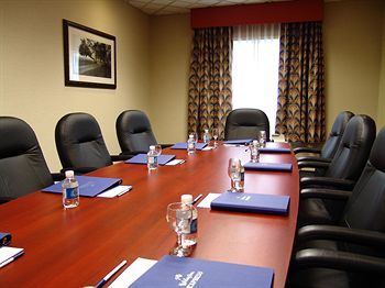 Holiday Inn Express Hotel & Suites Hinton