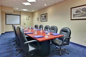 Holiday Inn Express Hotel & Suites Hinton