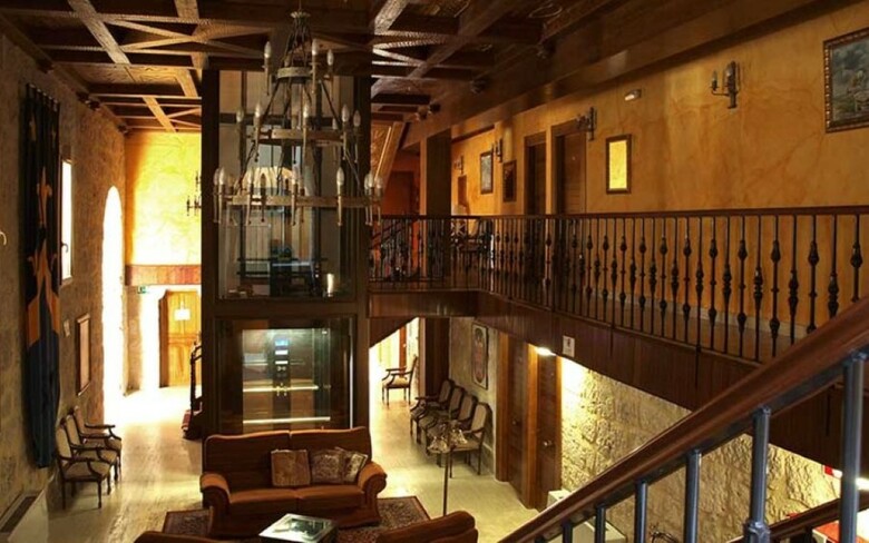 Hotel Se�orio De Olmillos