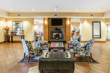 Hotel Comfort Suites East