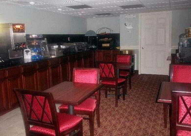 Hotel Clarion Inn  North Charleston