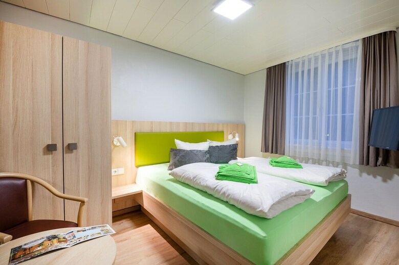 Hotel Seerose(.)
