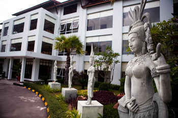 Paradise Angkor Villa Hotel