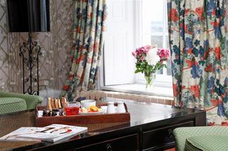 New House Country Hotel