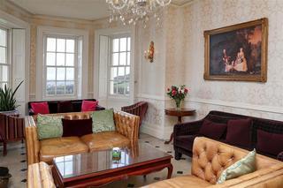 New House Country Hotel