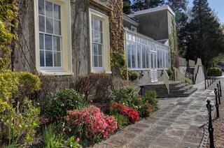 New House Country Hotel