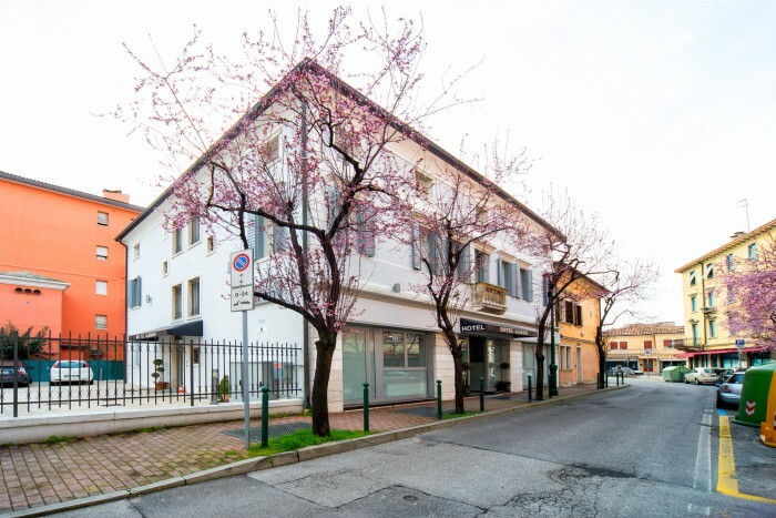 Hotel Aaron