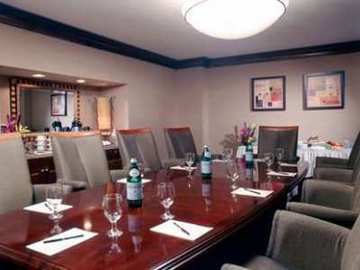 Hotel Embassy Suites Sacramento - Riverfront Promenade