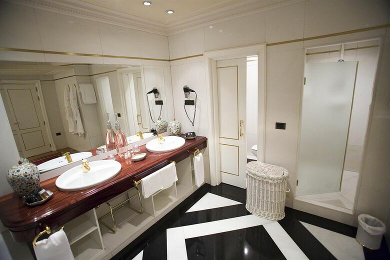 Hotel Ercilla L�pez De Haro