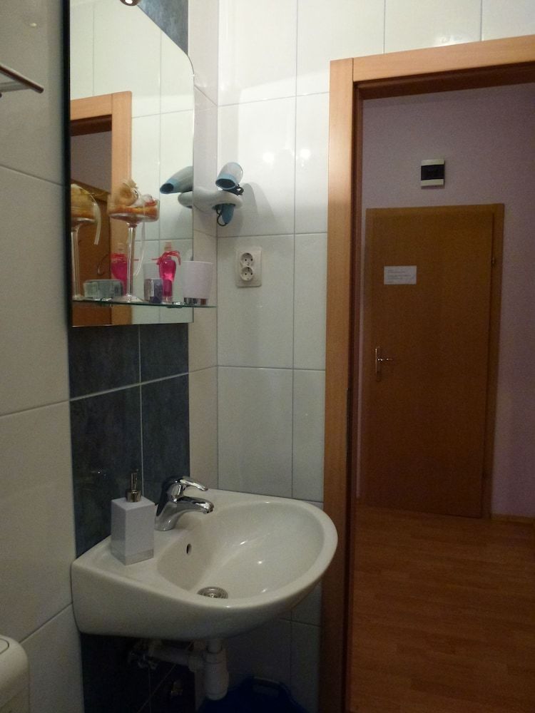 Matic Apartments