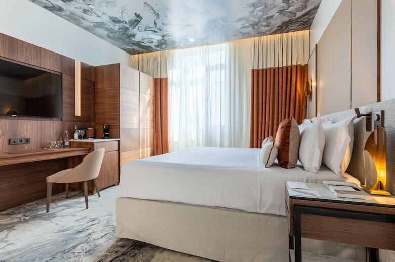 Hotel Intercontinental Paris Avenue Marceau