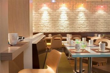 Hotel Kyriad Paris - Clichy Centre