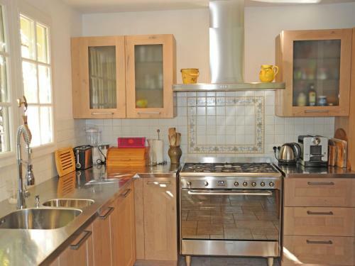 Holiday Home Maison Lei Roucas