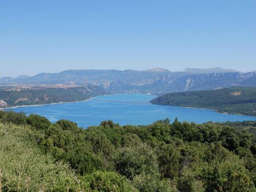 Holiday Home Maison Lei Roucas