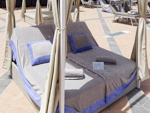 Apartamento Idyll Suites - Adults Only