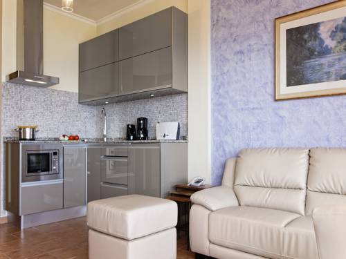 Apartamento Idyll Suites - Adults Only