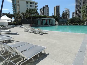 Hotel Q1 Resort & Spa