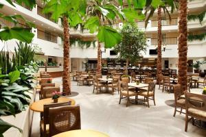 Embassy Suites La Quinta - Hotel & Spa