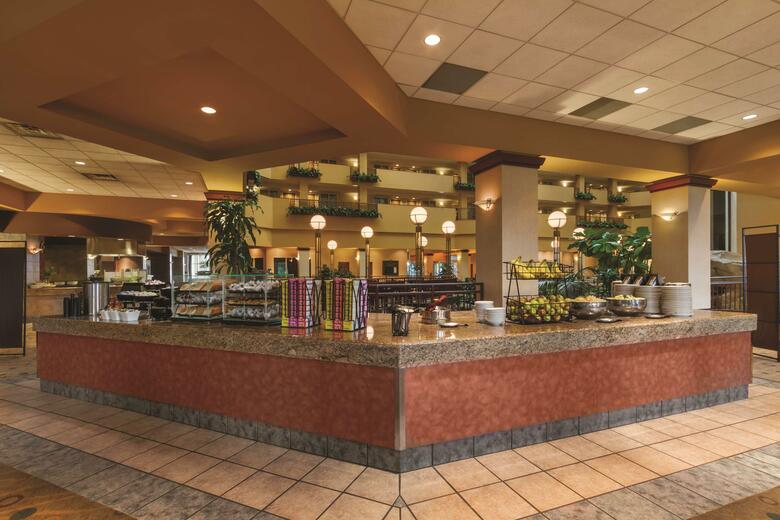 Hotel Embassy Suites Portland - Airport