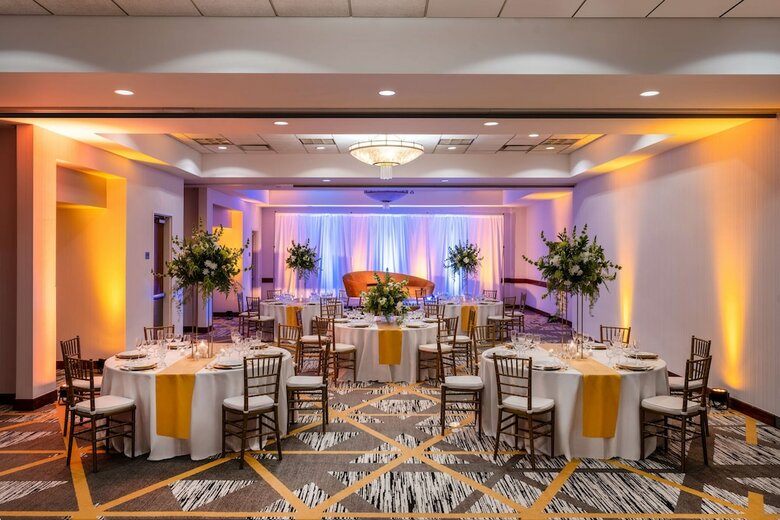 Hotel Embassy Suites Portland - Airport