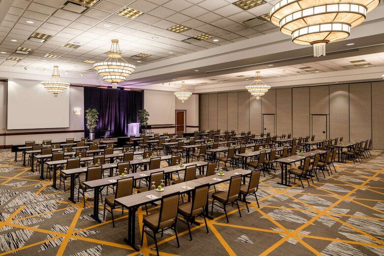 Hotel Embassy Suites Portland - Airport