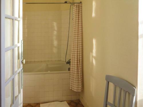 Holiday Home St Michel D.chavaignes With Fireplace I